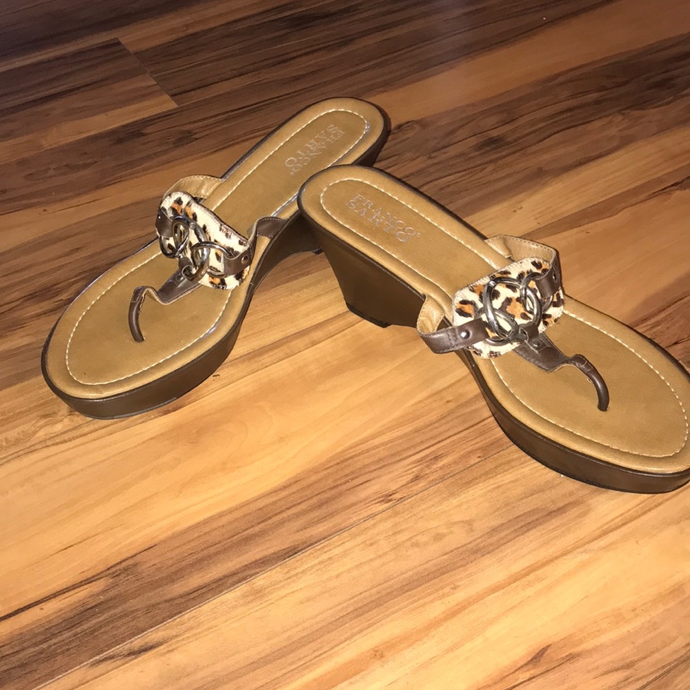 Brown leopard print wedges